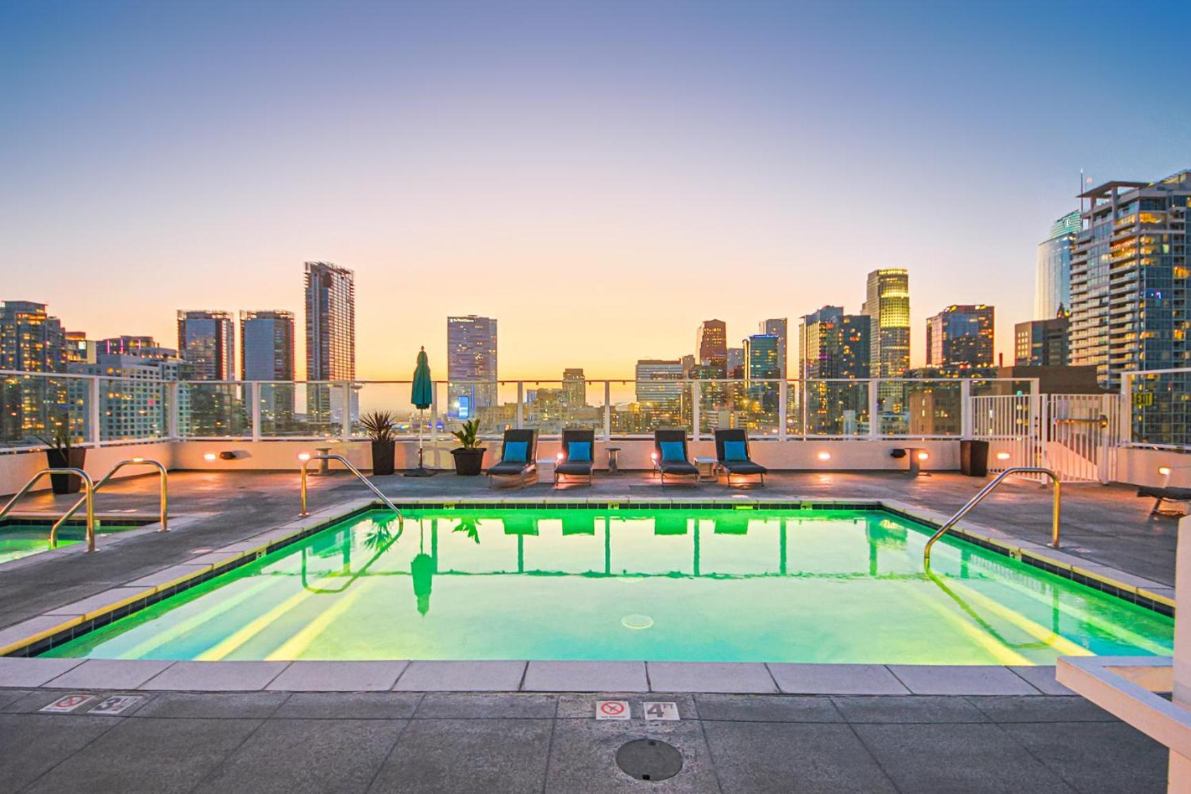 Stunning 1 Bdr 1 Bth, Pool, Jacuzzi Lägenhet Los Angeles Exteriör bild