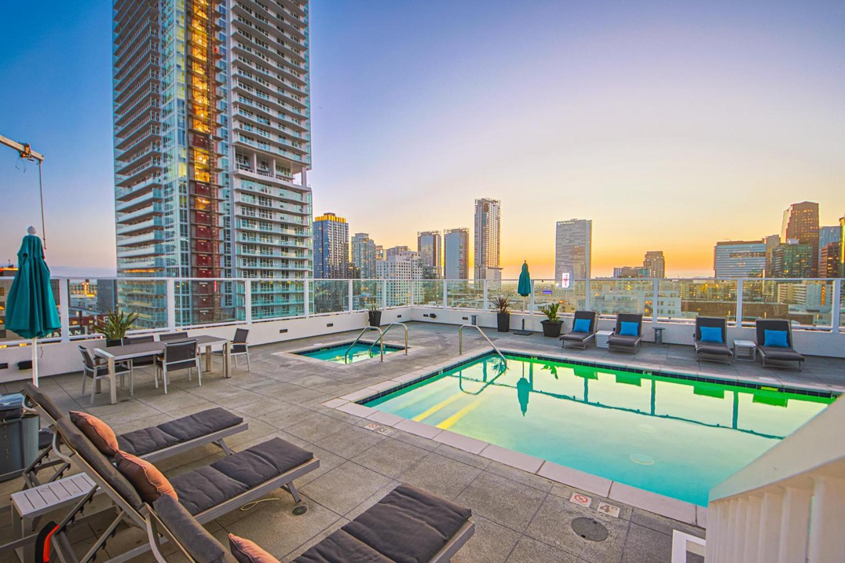 Stunning 1 Bdr 1 Bth, Pool, Jacuzzi Lägenhet Los Angeles Exteriör bild