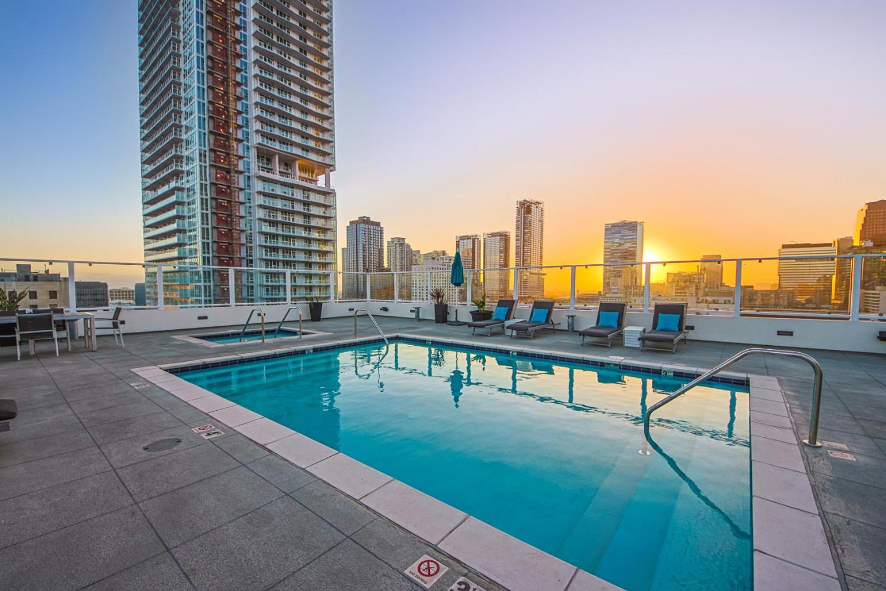 Stunning 1 Bdr 1 Bth, Pool, Jacuzzi Lägenhet Los Angeles Exteriör bild